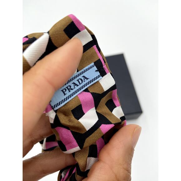 Prada Silk Geometric Scrunchie Hair Tie main image 4